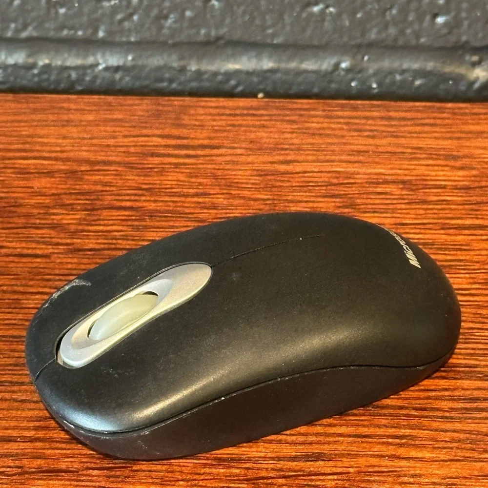 Microsoft Black Wireless Optical Mouse with Silver Scroll Wheel